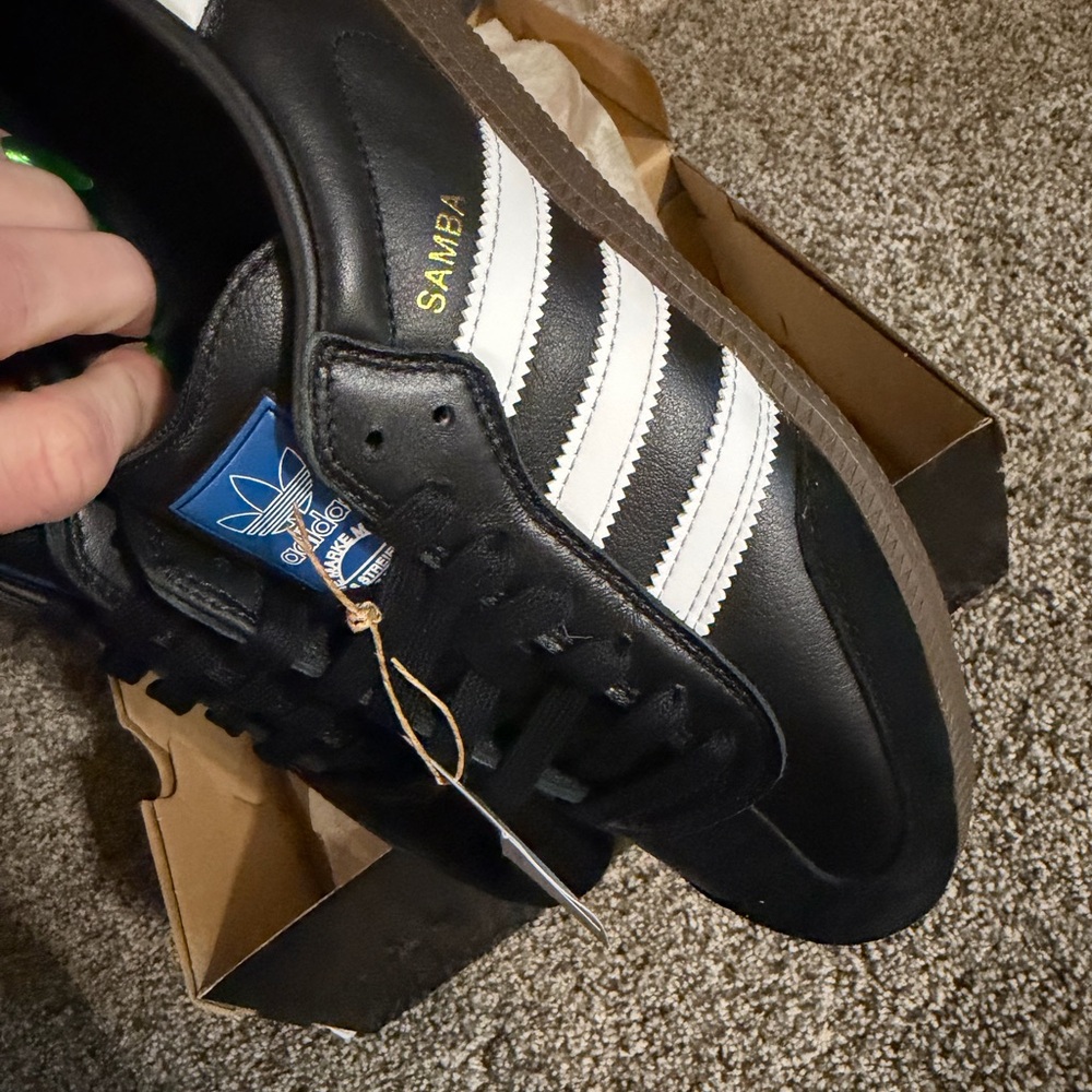 NEW NWB 9.5 adidas Samba Black and White Women's Sneakers shoes - Picture 6 of 9